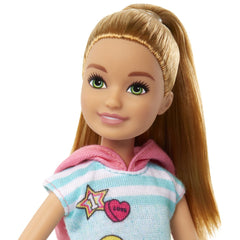 Barbie set papusa stacie si catelul de companie, Mattel - Publisol.ro