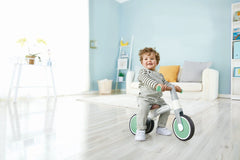 Hape bicicleta de echilibru verde cu 3 roti, Hape - Publisol.ro