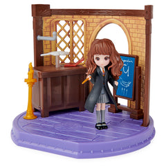 Harry potter set lumea vrajilor sala de clasa, Spin Master - Publisol.ro