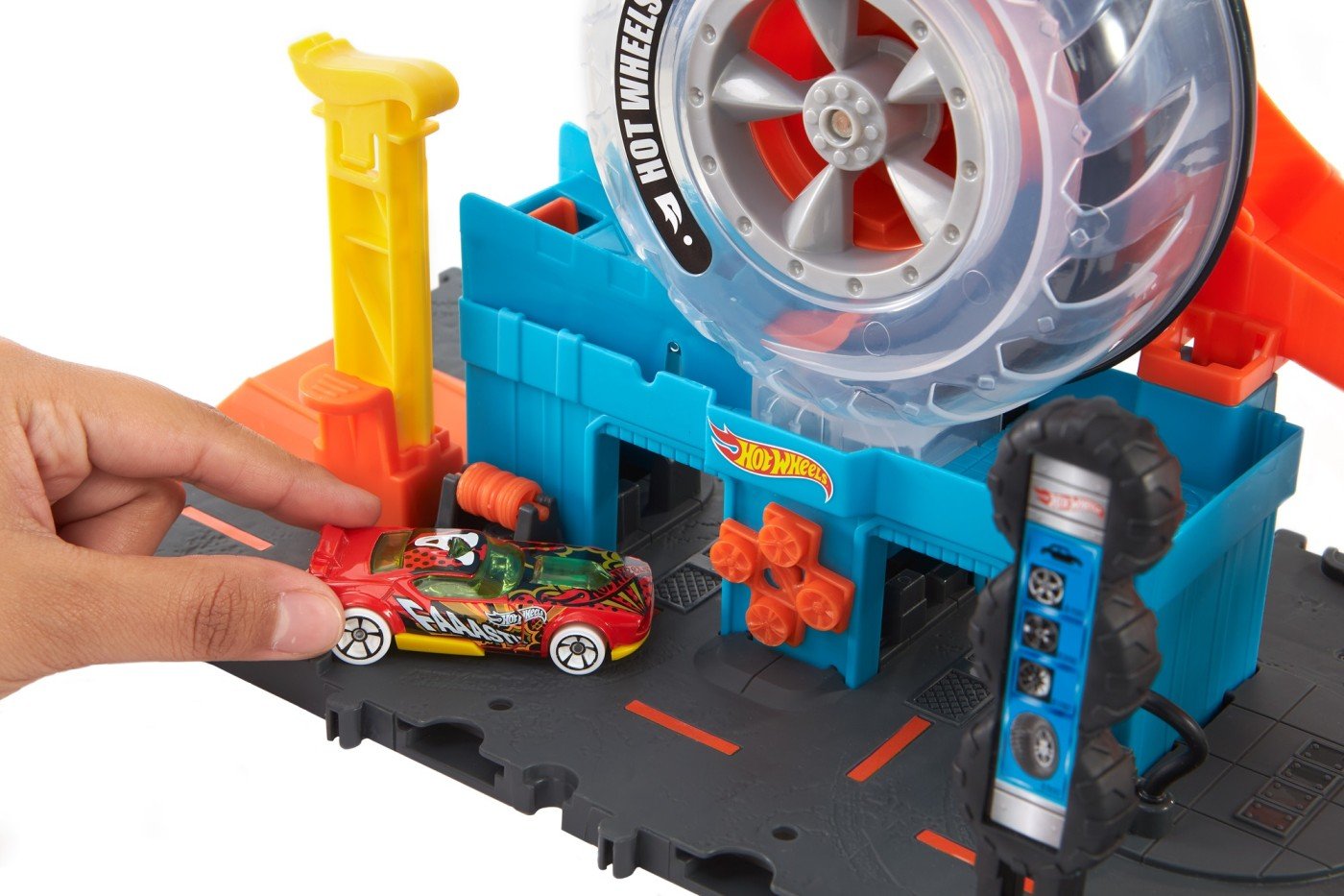 Hot wheel city vulcanizarea super twist - Publisol.ro