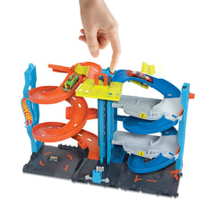 Hot Wheels city turnul de curse - Publisol.ro