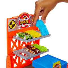 Hot wheels monster trucks set blast station , Mattel - Publisol.ro