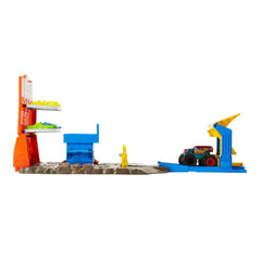Hot wheels monster trucks set blast station , Mattel - Publisol.ro