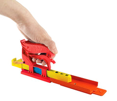 Hot wheels set lansator portabil rosu si masinuta, Mattel - Publisol.ro