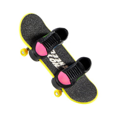 Hot Wheels set placa si pantofi de skate - Publisol.ro