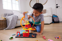 Hot Wheels statia de pompieri super loop - Publisol.ro