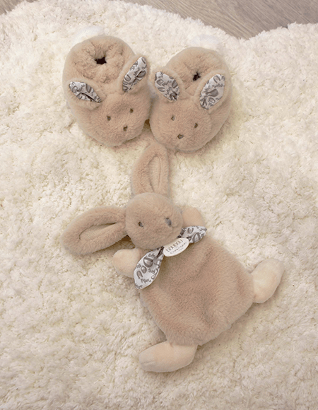 Iepuras Doudou - Set Botosei si Jucarie de Plus, Bej - Doudou et Compagnie - Publisol.ro