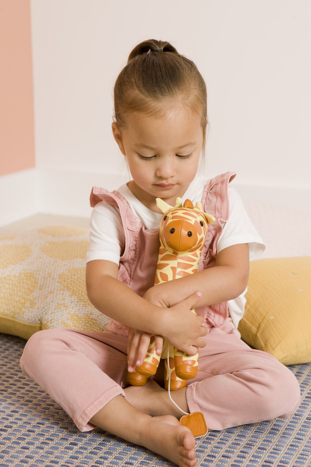 Jucarie muzicala Girafa Gina - Little Big Friends - Publisol.ro
