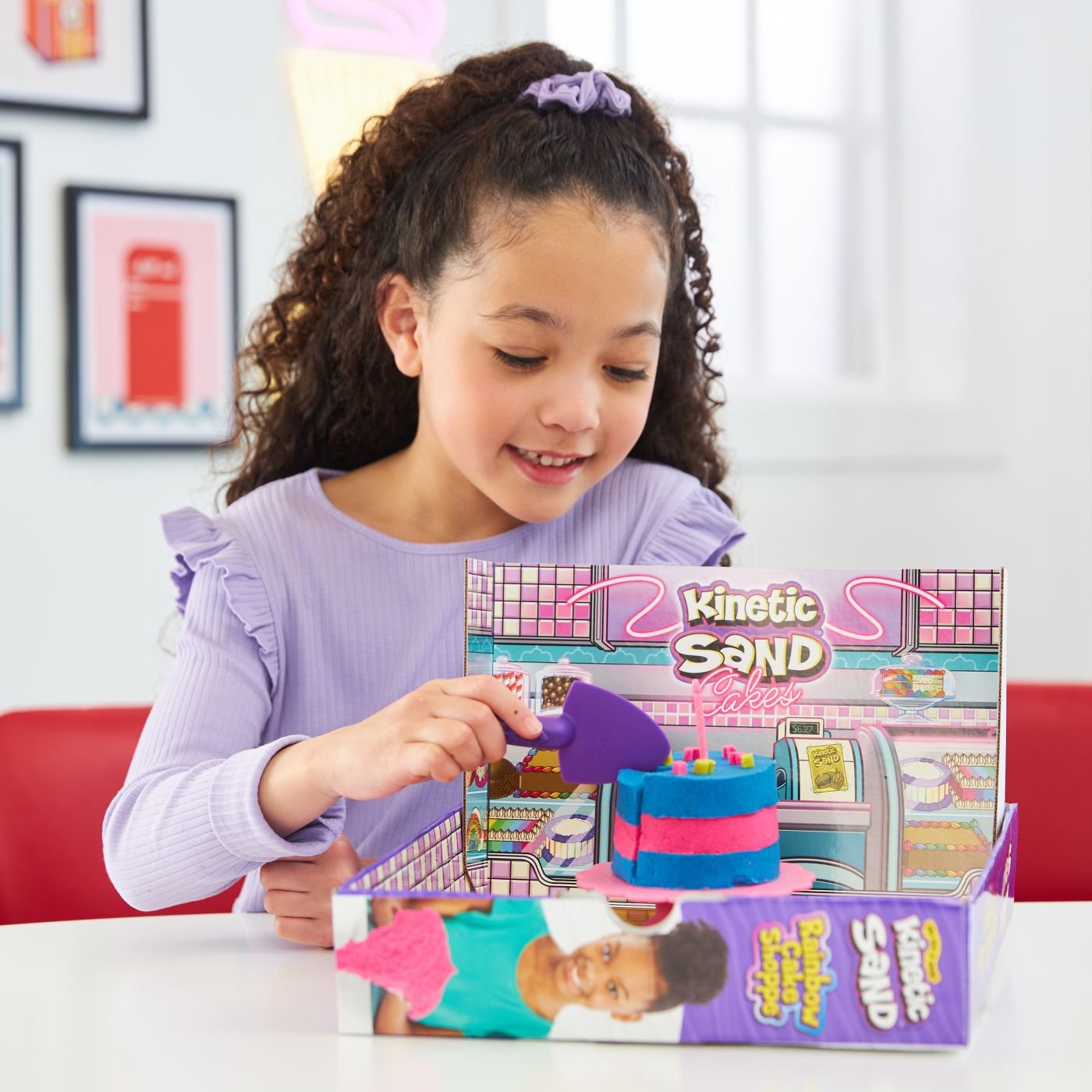 Kinetic sand set nisip cofetaria curcubeu, Spin Master - Publisol.ro