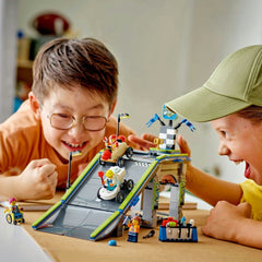 Lego city fara limite: rampa pentru curse de masini 60460, LEGO - Publisol.ro