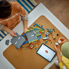 Lego city fara limite: rampa pentru curse de masini 60460, LEGO - Publisol.ro