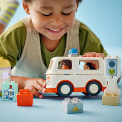 Lego duplo ambulanta si sofer 10447, LEGO - Publisol.ro