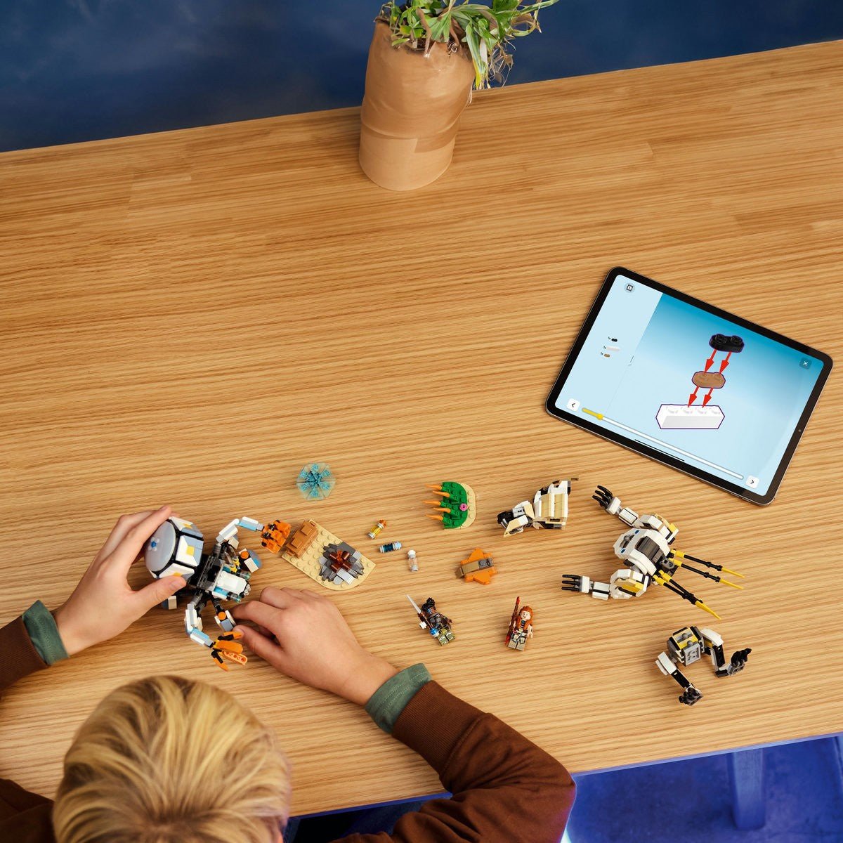 Lego horizon adventures aloy si varl vs shell walker si sawtooth 77037 - Publisol.ro