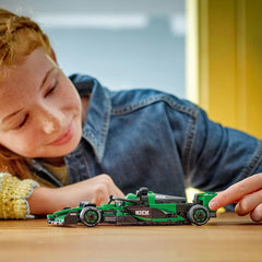 Lego Speed champions masina de curse F1 kick sauber 77247 - Publisol.ro