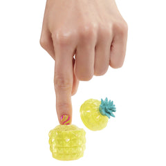 L.o.l. surprise! omg sweet nails pinky pops fruit shop set papusa cu accesorii, MGA - Publisol.ro