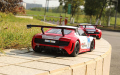 Masina cu telecomanda Audi r8 lms performance scara 1 la 18 - Publisol.ro