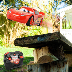 Masina cu telecomanda fulger mcqueen 17cm, Simba - Publisol.ro