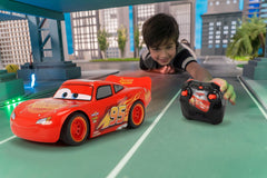 Masina cu telecomanda fulger mcqueen 17cm, Simba - Publisol.ro