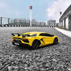 Masina cu telecomanda lamborghini aventador svj galben cu scara 1 la 24, Rastar - Publisol.ro