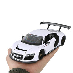 Masinuta metalica audi r8 alb scara 1 la 24, Rastar - Publisol.ro