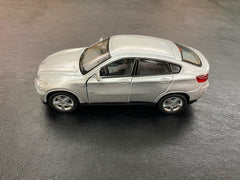 Masinuta metalica bmw x6 13cm scara 1 la 38, KINSMART - Publisol.ro