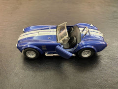 Masinuta metalica shelby cobra 13cm scara 1 la 32, KINSMART - Publisol.ro