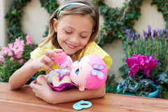 My garden baby hraneste si schimba bebelusul fluturas, Mattel - Publisol.ro