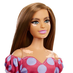 Papusa barbie fashionista satena cu rochie roz cu buline, Mattel - Publisol.ro
