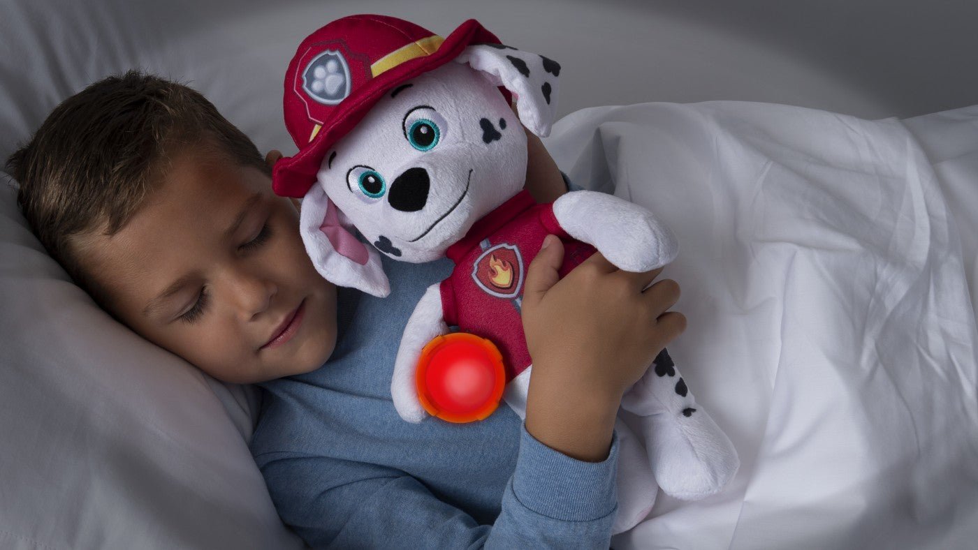 Patrula catelusilor plus snuggle up marshall cu burtica luminoasa, Spin Master - Publisol.ro
