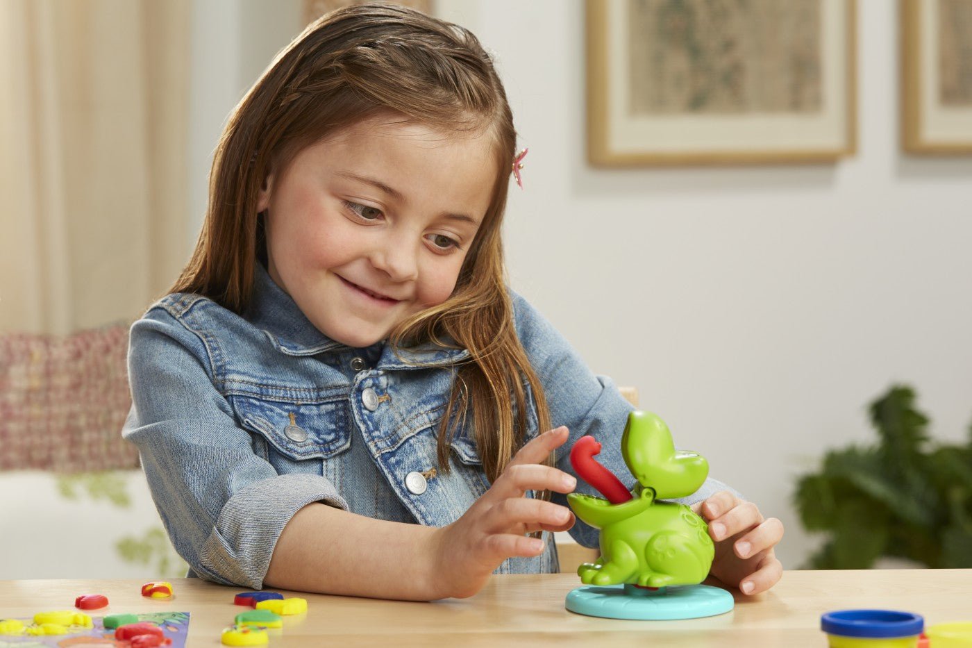 Play dog broscuta colorata, Hasbro - Publisol.ro