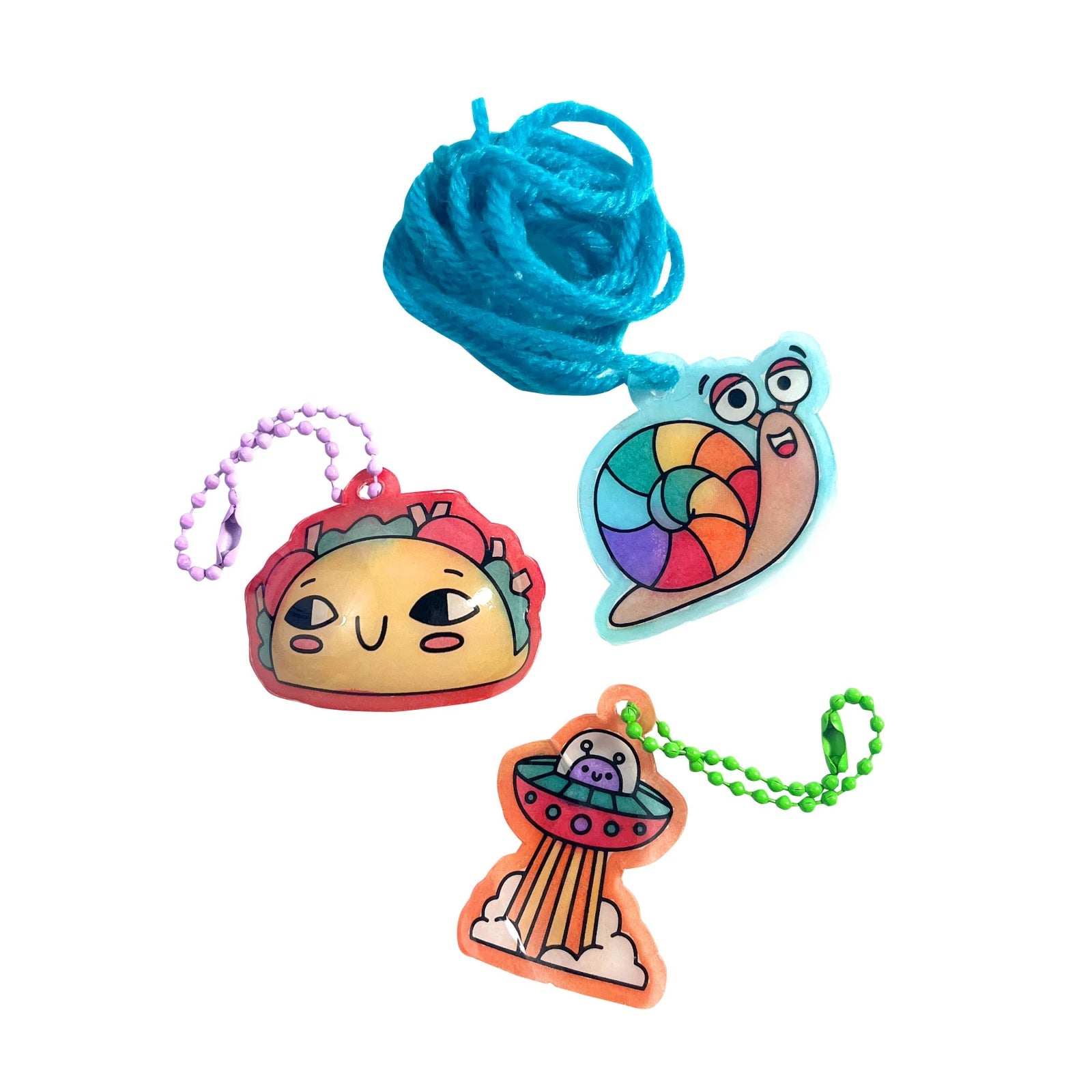 Set artistic DYI - Shrink - Its! - creaza brelocuri prin micsorare - Fun Friends - Ooly - Publisol.ro