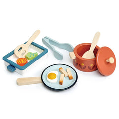 Set de vase si ustensile penru gatit, din lemn premium - Pots and Pans - 13 piese - Tender Leaf Toys - Publisol.ro