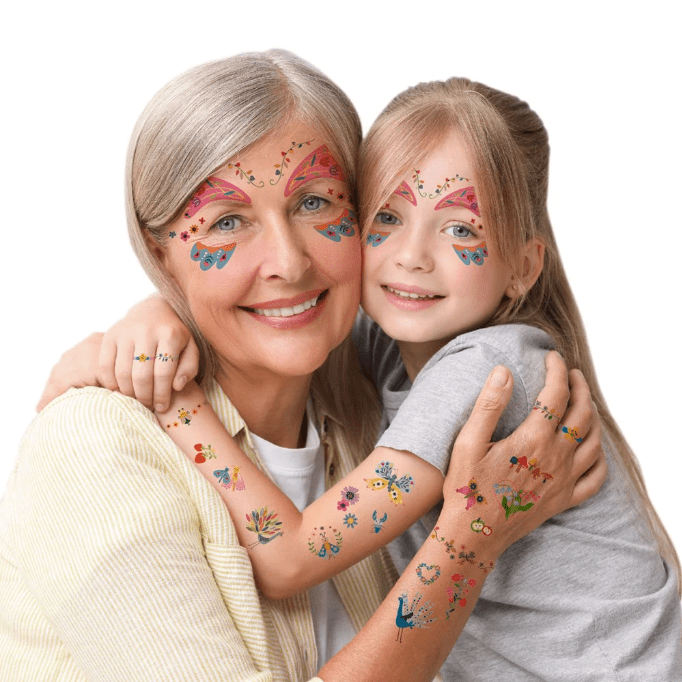 Set stickere si tatuaje pentru fata , Gradina fantastica - Avenir - Publisol.ro