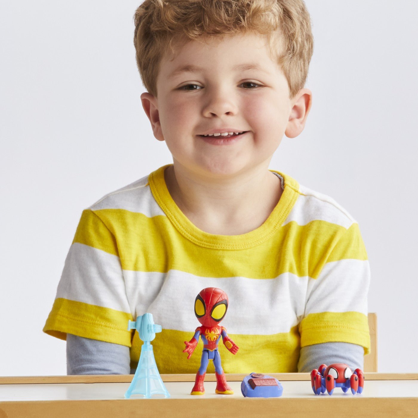 Spidey prietenii extraordinari set figurina spidey 10cm si accesorii, Hasbro - Publisol.ro