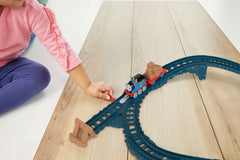 Thomas set de joaca cu locomotiva push along thomas si accesorii, Mattel - Publisol.ro