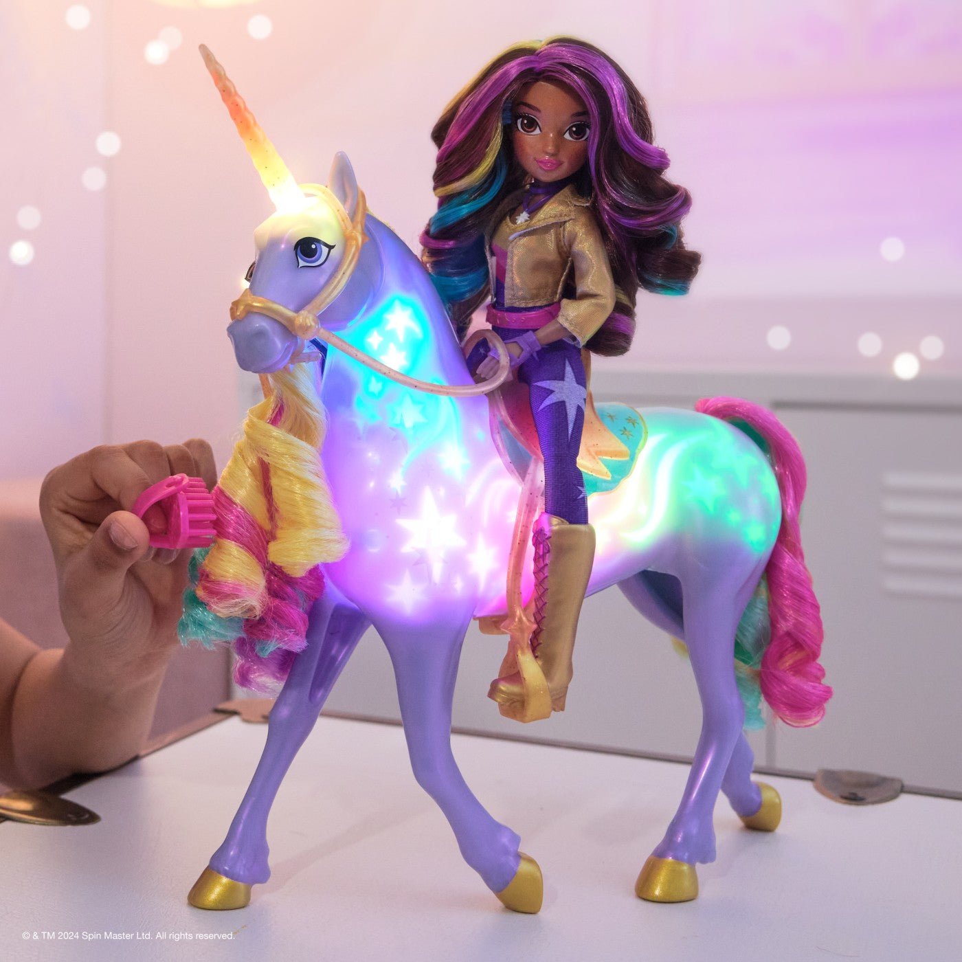 Unicorn academy set sophia si wildstar lumina de curcubeu, Spin Master - Publisol.ro